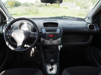 Toyota Aygo 1.0-12V Comfort Automaat picture 13