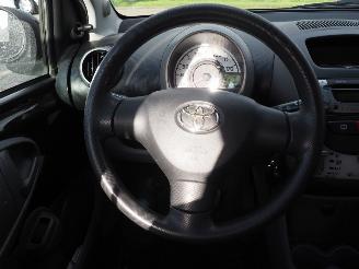 Toyota Aygo 1.0-12V Comfort Automaat picture 14