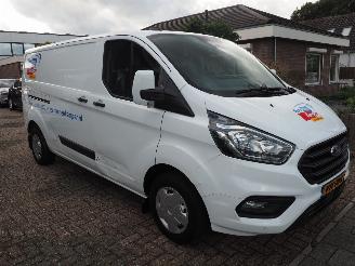 Ford Transit Custom 2.0 TDCI L2H1 Trend picture 3