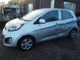 uszkodzony samochody osobowe Kia Picanto 1.2 CVVT Comfort Pack 2012/8