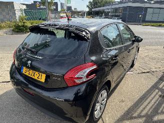 Peugeot 208 1.0 VTI AIRCO 5-DRS picture 6