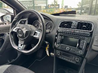 Volkswagen Polo 1.2 TSI R-LINE AUTOMAAT PANORAMA KM: 131.000 NAP!! picture 20