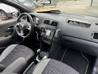 Volkswagen Polo 1.2 TSI R-LINE AUTOMAAT PANORAMA KM: 131.000 NAP!! picture 19