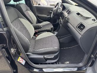 Volkswagen Polo 1.2 TSI R-LINE AUTOMAAT PANORAMA KM: 131.000 NAP!! picture 16