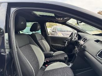 Volkswagen Polo 1.2 TSI R-LINE AUTOMAAT PANORAMA KM: 131.000 NAP!! picture 17