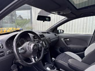 Volkswagen Polo 1.2 TSI R-LINE AUTOMAAT PANORAMA KM: 131.000 NAP!! picture 24