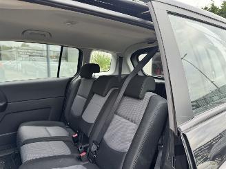 Mazda 5 1.8 AIRCO 7 PERSOONS picture 7