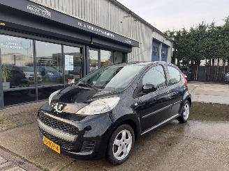 Schadeauto Peugeot 107 1.0 50KW AIRCO LEER 5-DEURS 2012/1