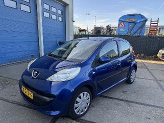 Unfallwagen Peugeot 107 1.0 12V AIRCO 5-DEURS 2008/11