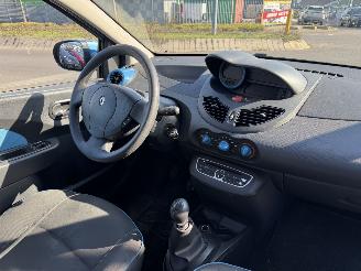 Renault Twingo 1.2 16V AIRCO picture 7