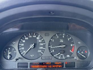 BMW 5-serie 520i 125KW AUTOMAAT picture 14
