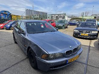 BMW 5-serie 520i 125KW AUTOMAAT picture 2
