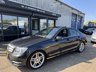 Schadeauto Mercedes C-klasse C180 Avantgarde Automaat AMG-pakket Facelift 2011/10