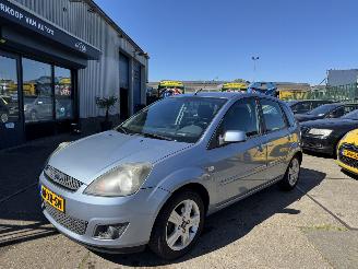 Unfallwagen Ford Fiesta 1.3 8V AIRCO 5-DEURS 2007/8