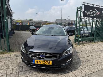 Volvo V-60 2.4 D6 AWD Plug-in Hybrid Summum picture 3