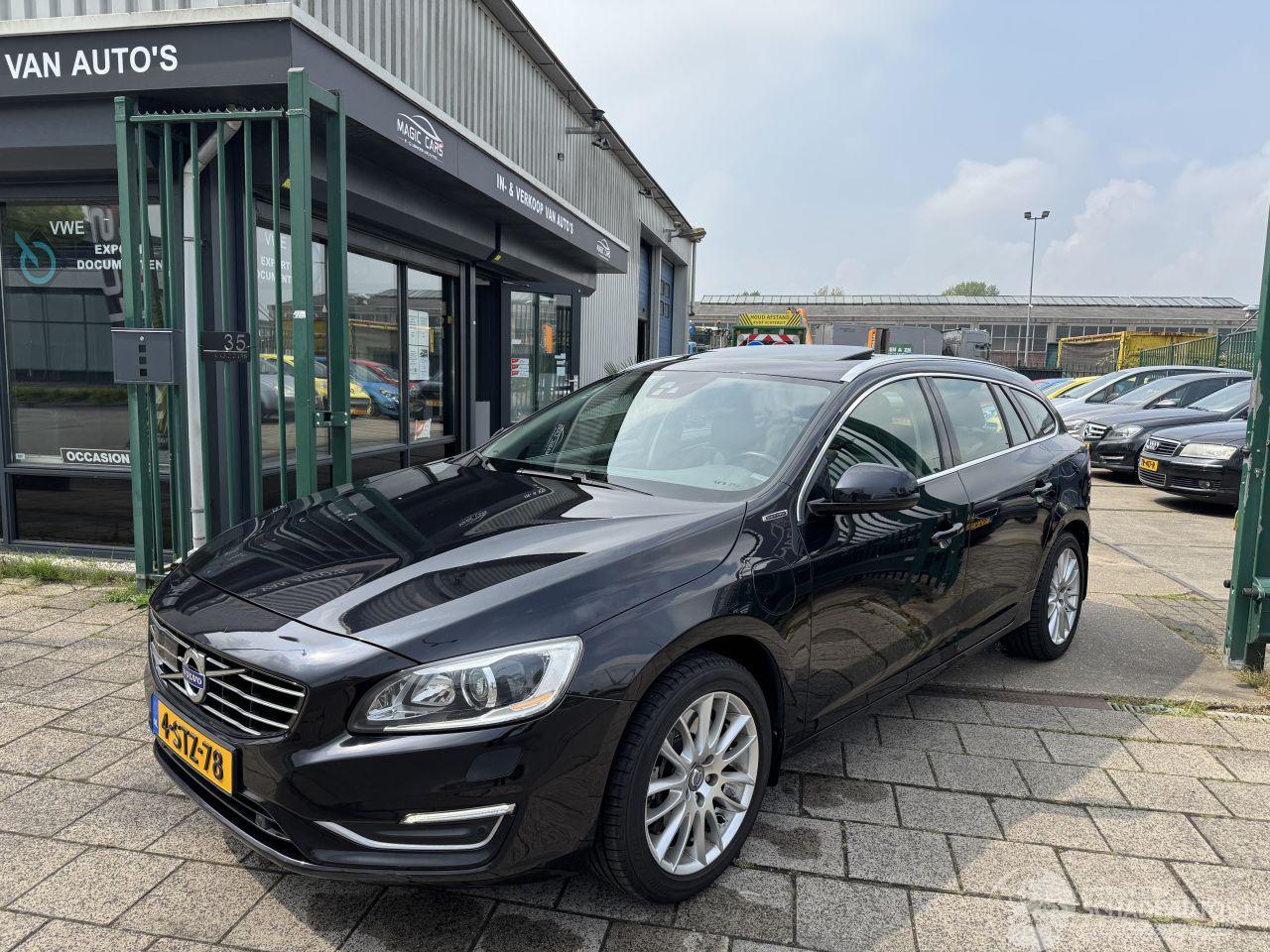 Volvo V-60 2.4 D6 AWD Plug-in Hybrid Summum