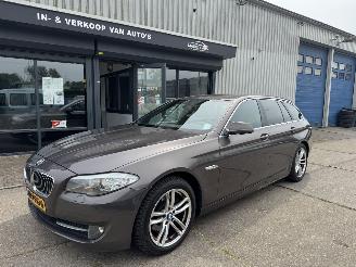 Damaged car BMW 5-serie 523i 150KW AUTOMAAT 2011/2