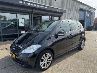 Unfallwagen Mercedes A-klasse A160 70KW AIRCO 136.000 km NAP! 2011/7