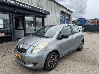 Coche accidentado Toyota Yaris 1.0 AIRCO 5-DEURS 2006/7