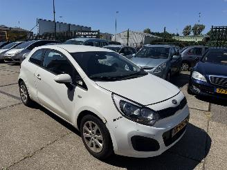 Kia Rio 1.2 63KW AIRCO picture 2