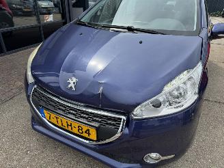 Peugeot 208 1.2 VTI AIRCO 5-DEURS picture 3