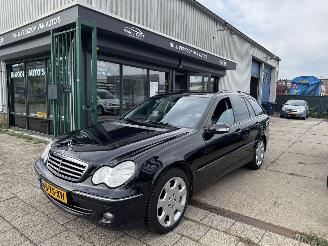 krockskadad bil auto Mercedes C-klasse C320 CDI Avantgarde Automaat 2007/1