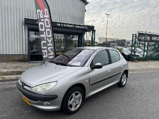  Peugeot 206 1.4 16V AIRCO 5-DEURS 105.000 KM NAP! 2004/5