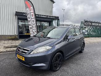 Vaurioauto  passenger cars Honda Hr-v 1.8 AUTOMAAT AIRCO 6-PERSOONS 2007/11