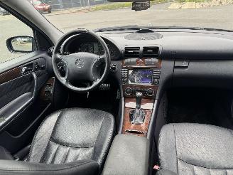 Mercedes C-klasse C320 CDI V6 AUTOMAAT FULL OPTIE! picture 11