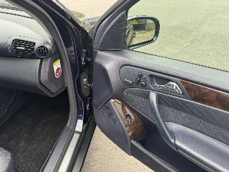 Mercedes C-klasse C320 CDI V6 AUTOMAAT FULL OPTIE! picture 13