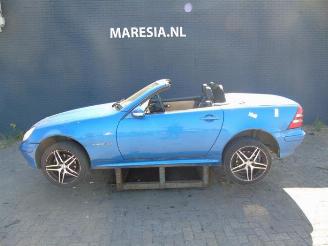 Salvage car Mercedes SLK SLK (R170), Cabrio, 1996 / 2004 2.0 200 K 16V 2001/11
