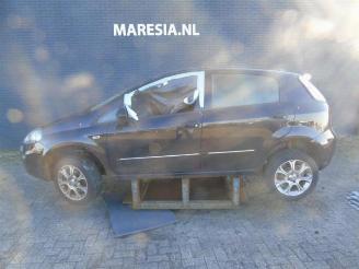 Salvage car Fiat Punto Punto Evo (199), Hatchback, 2009 / 2012 1.3 JTD Multijet 85 16V Euro 5 2012/6