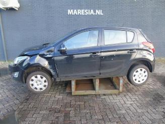 krockskadad bil auto Hyundai I-20 i20, Hatchback, 2008 / 2015 1.2i 16V 2013/12