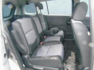 Mazda 5 5 (CR19), MPV, 2004 / 2010 2.0 CiDT 16V High Power picture 3