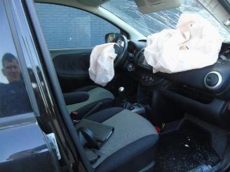 Nissan Note Note (E11), MPV, 2006 / 2013 1.4 16V picture 6