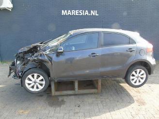 Coche siniestrado Kia Rio Rio III (UB), Hatchback, 2011 / 2017 1.4 CRDi 16V 2016/8