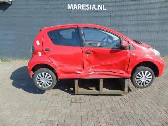 Coche siniestrado Toyota Aygo Aygo (B10), Hatchback, 2005 / 2014 1.0 12V VVT-i 2010/10
