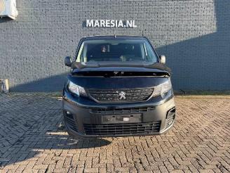 Vrakbiler auto Peugeot Partner Partner (EA//EF/EN/EU), Van, 2018 1.5 BlueHDi 75 2021/10