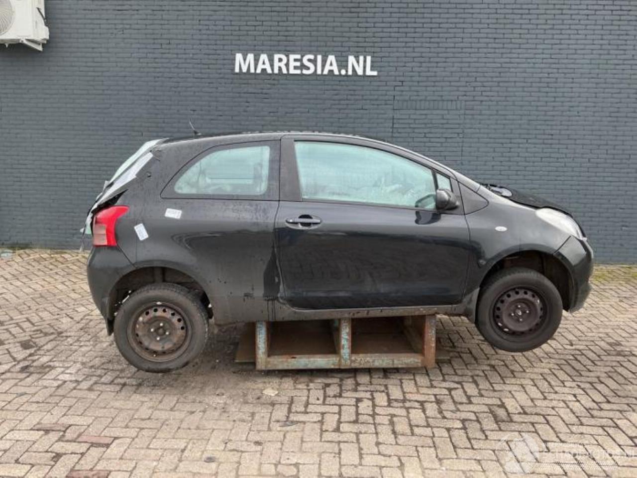 Toyota Yaris Yaris II (P9), Hatchback, 2005 / 2014 1.3 16V VVT-i