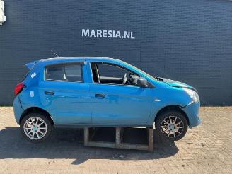 Coche siniestrado Mitsubishi Space-star Space Star (A0), Hatchback, 2012 1.0 12V 2014/7