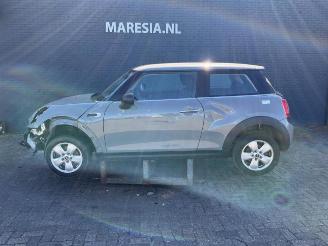  Mini Cooper Mini (F56), Hatchback 3-drs, 2013 1.5 12V One D 2014/6