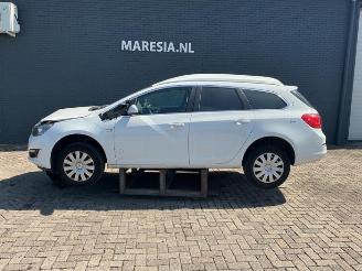 Opel Astra Astra J Sports Tourer (PD8/PE8/PF8), Combi, 2010 / 2015 1.7 CDTi 16V picture 3