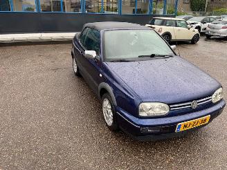 krockskadad bil auto Volkswagen  1.8 1996/1