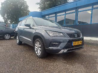 krockskadad bil auto Seat Ateca 1.0 EcoTSI Lim. Ed. 2018/1