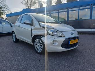 uszkodzony samochody osobowe Ford Ka 1.2 Titanium X s/s 2011/5