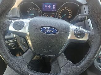 Ford Focus Wagon 1.0 EcoBoost Titanium picture 8