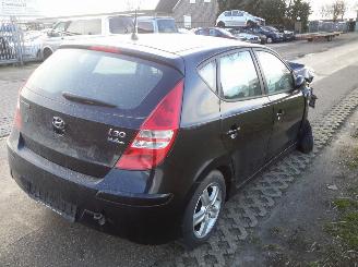 Hyundai I-30 1.6 crdi picture 3