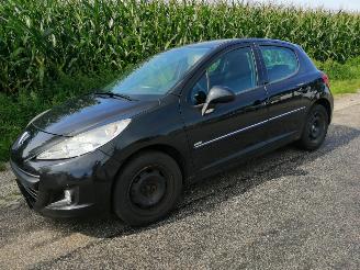 Coche accidentado Peugeot 207 16v 2011/1