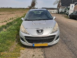 Peugeot 207 1.4 VTI 16V picture 3