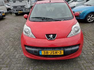 Peugeot 107 1.0 12v picture 3